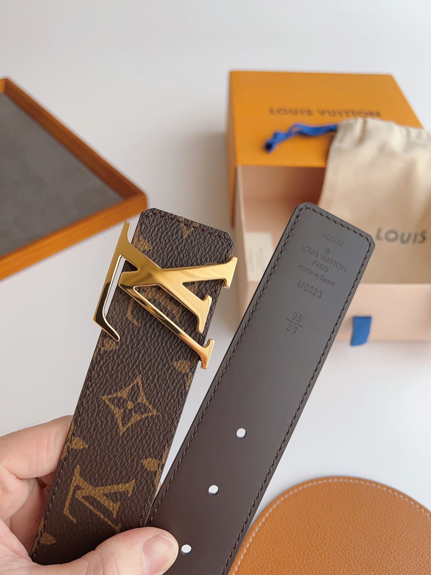 DÂY LƯNG LOUIS VUITTON SQUARE BROWN MONOGRAM LEATHER Khóa vàng