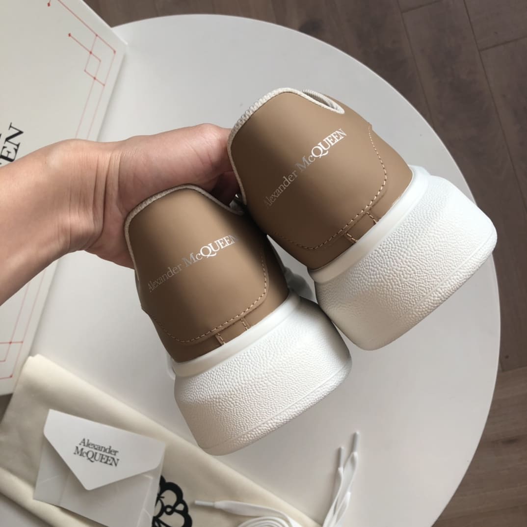 GIÀY ALEXANDER MCQUEEN SNEAKERS SHOES AAA UNISEX NAM VÀ NỮ DA BÊ HẢO HẠNG