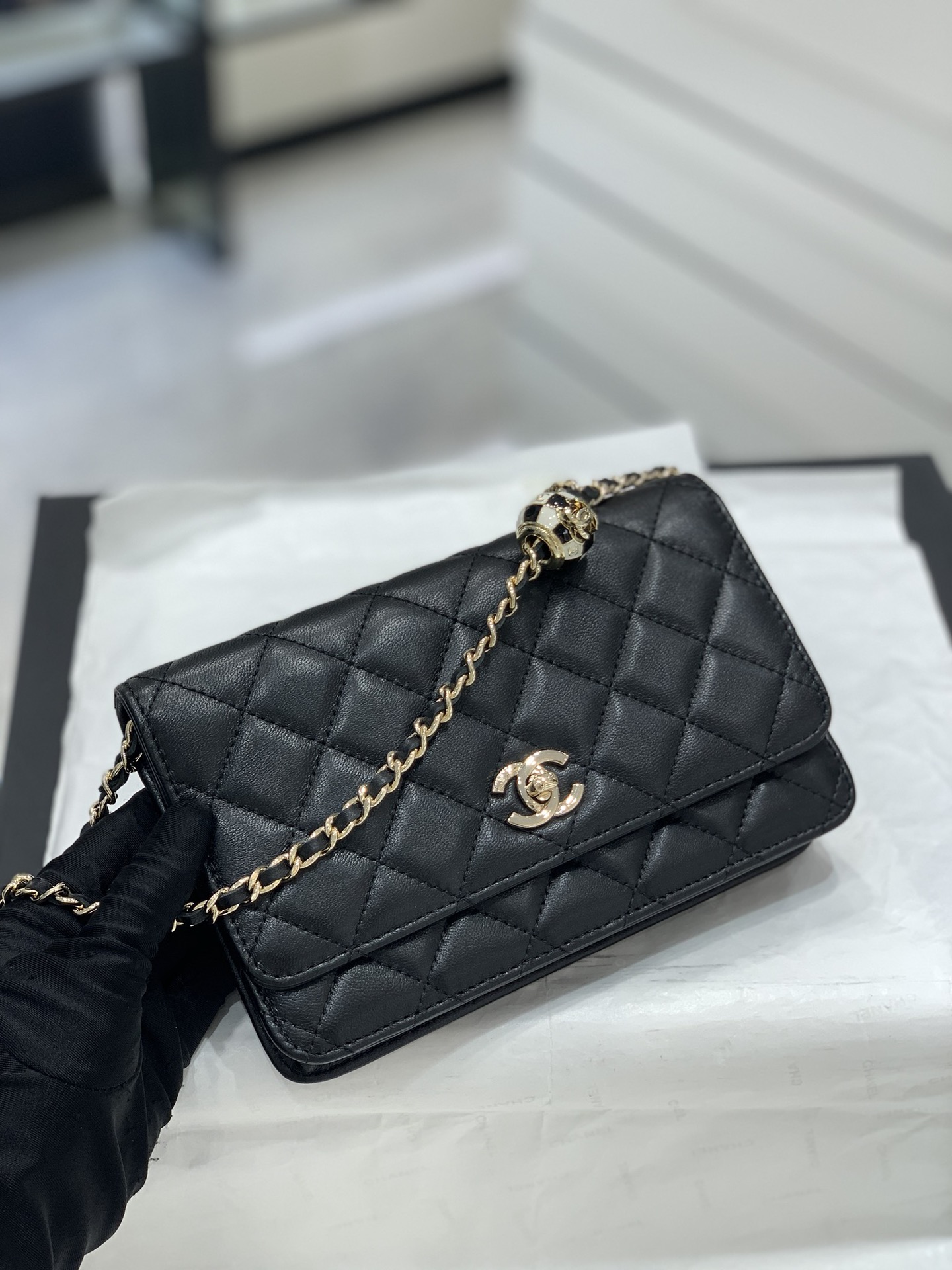 TÚI CHANEL Mini WOC Black đen da HAAS