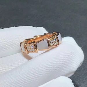 Nhẫn BVLGARI Serpenti Viper kim cương xà cừ vàng hồng 18K