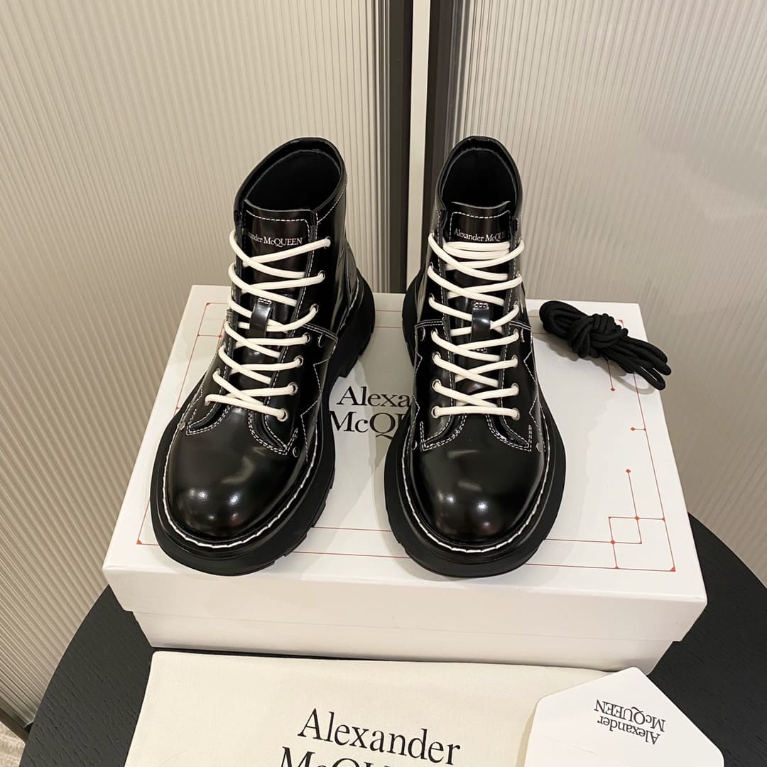 GIÀY ALEXANDER MCQUEEN MARTIN BOOTS SHOES AAA UNISEX NAM VÀ NỮ DA BÊ HẢO HẠNG