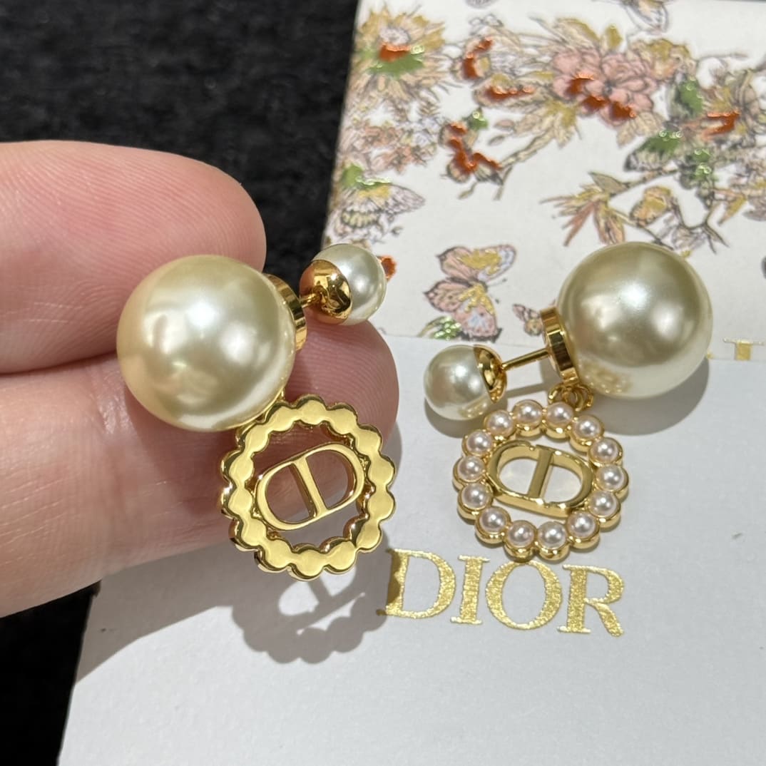 HOA TAI DIOR CD PEARL HEART PINK TRIBALES