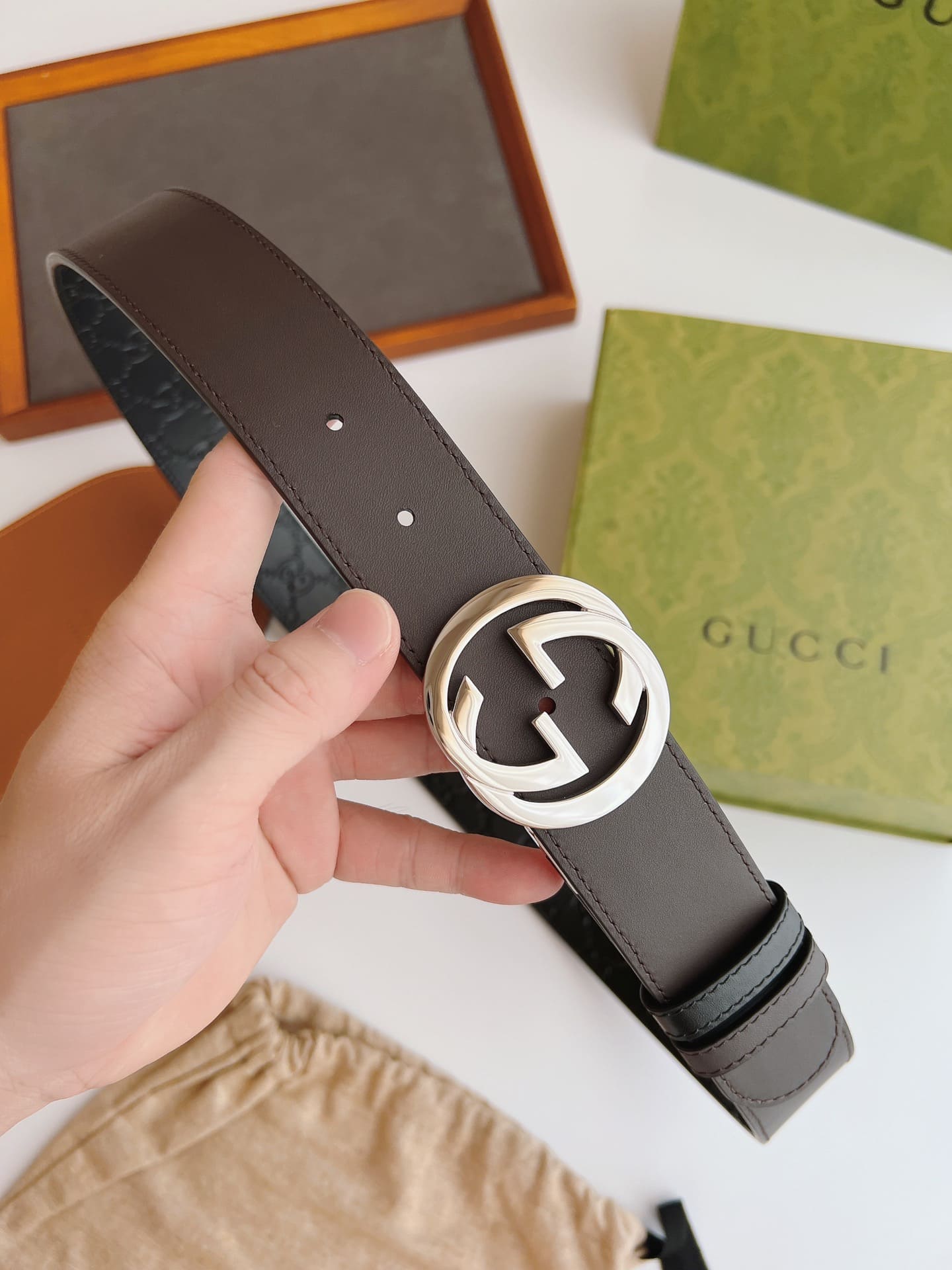 DÂY LƯNG GUCCI GG BLACK CALFSKIN LEATHER Khóa bạc