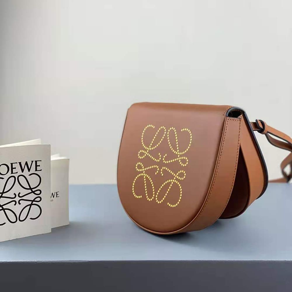 TÚI LOEWE Heel Bag in Soft Calfskin