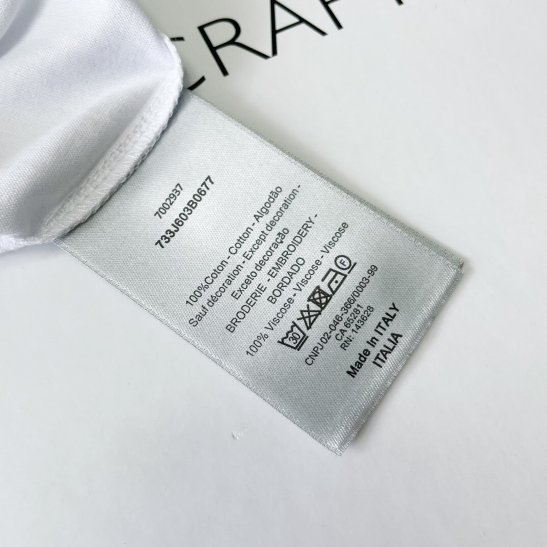 ÁO DIOR T SHIRT MÀU TRẮNG UNISEX