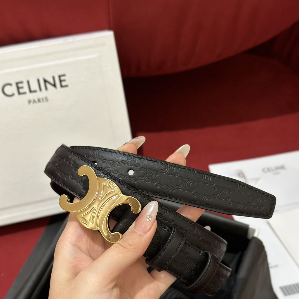DÂY LƯNG CELINE TRIOMPHE Black Embossed Calfskin and Gold Buckle dập Logo nổi