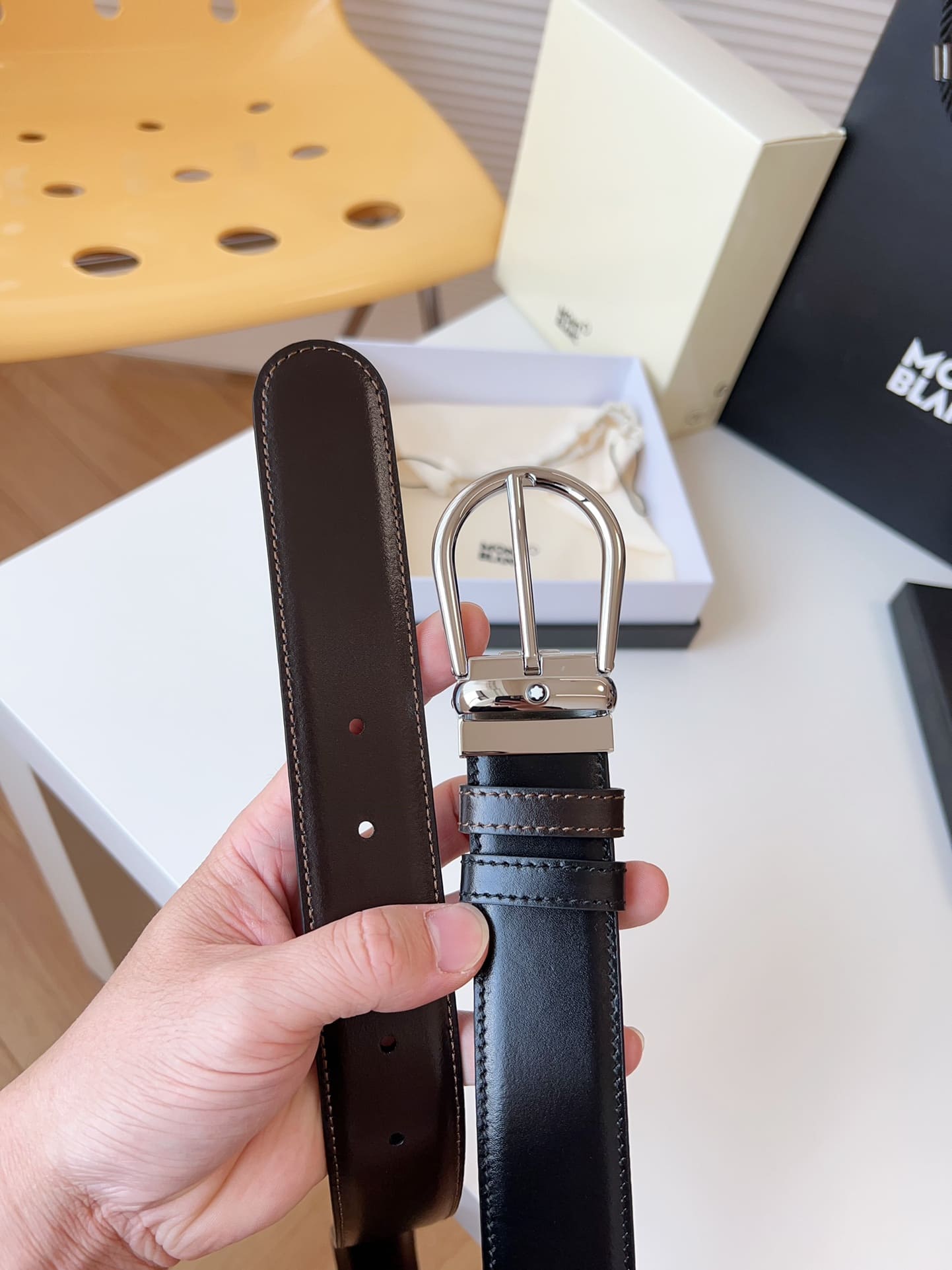 DÂY LƯNG MONTBLANC CALFSKIN LEATHER Belt Khóa bạc