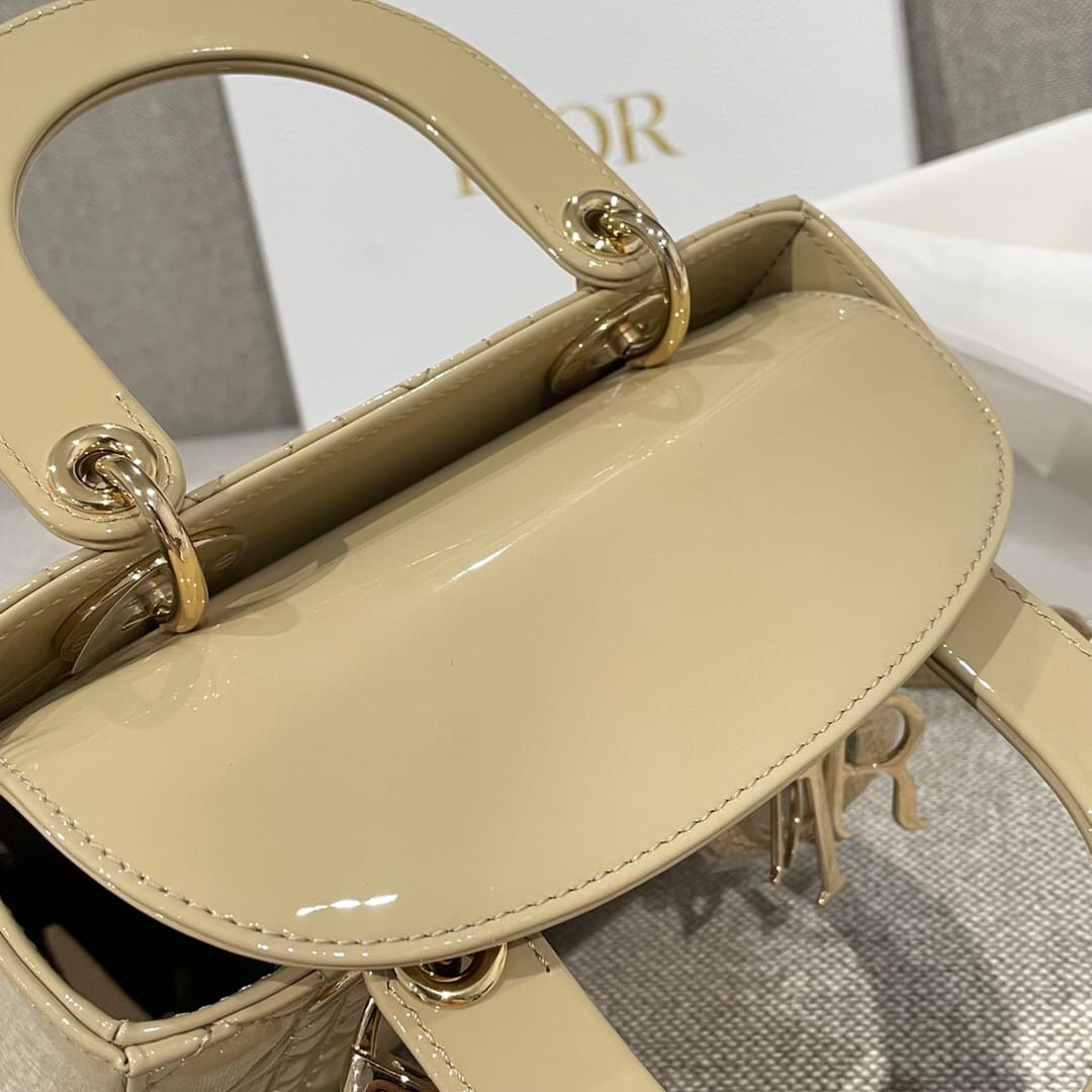 TÚI CHRISTIAN DIOR LADY DIOR Cannage Calfskin Gloss Yellow