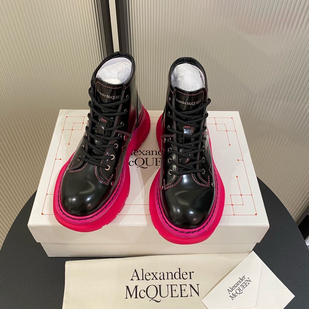 GIÀY ALEXANDER MCQUEEN MARTIN BOOTS SHOES AAA UNISEX NAM VÀ NỮ DA BÊ HẢO HẠNG