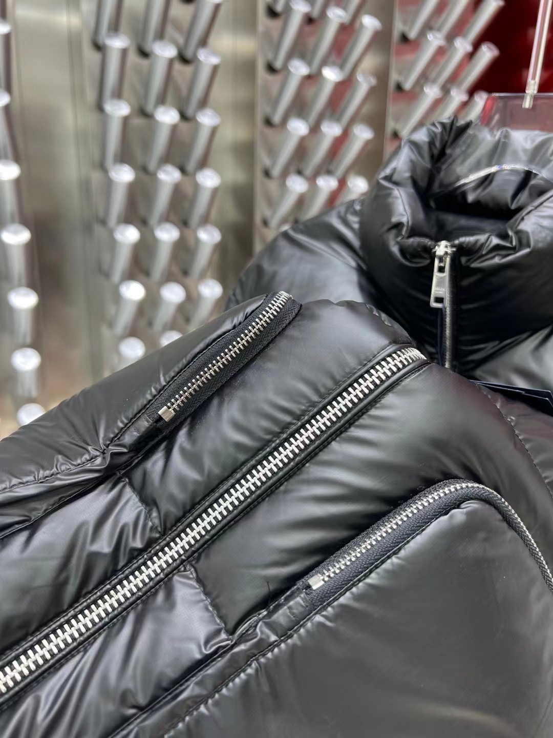 ÁO PRADA FEATHER DOWN JACKET
