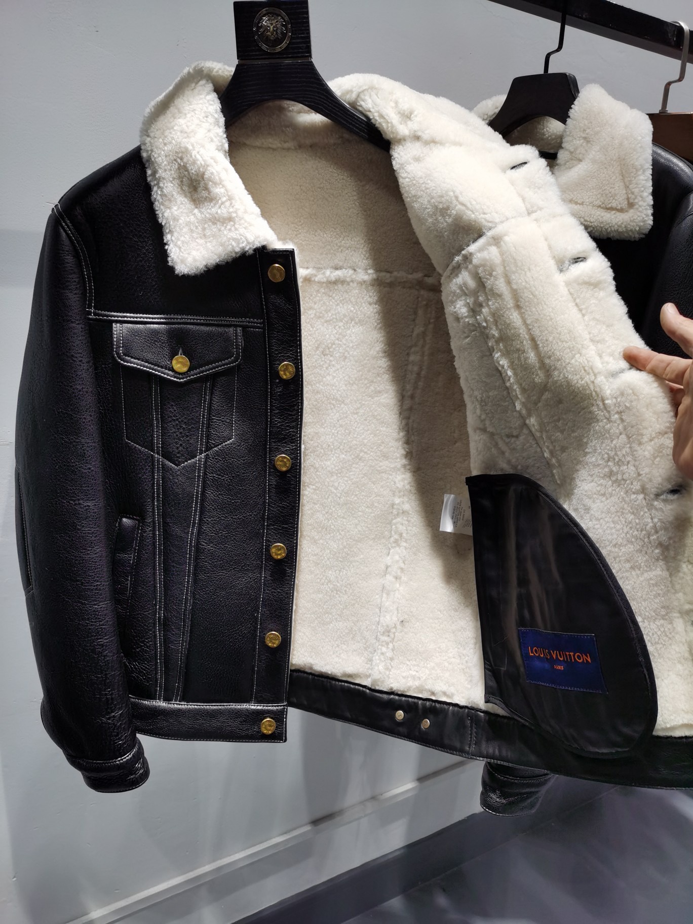 ÁO LOUIS VUITTON LEATHER JACKET LÓT LÔNG