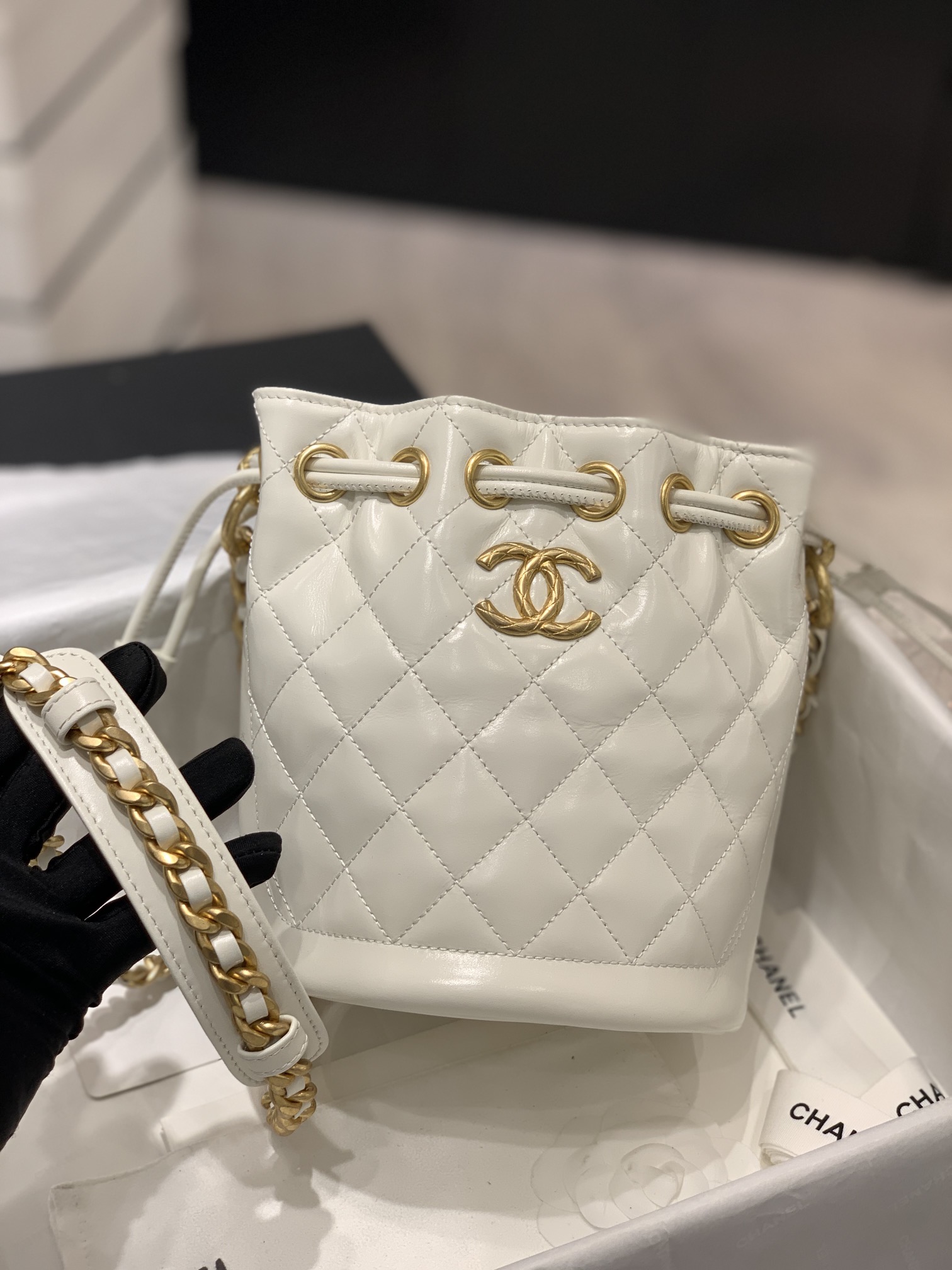 TÚI CHANEL 21 WHITE LAMBSKIN DA HAAS