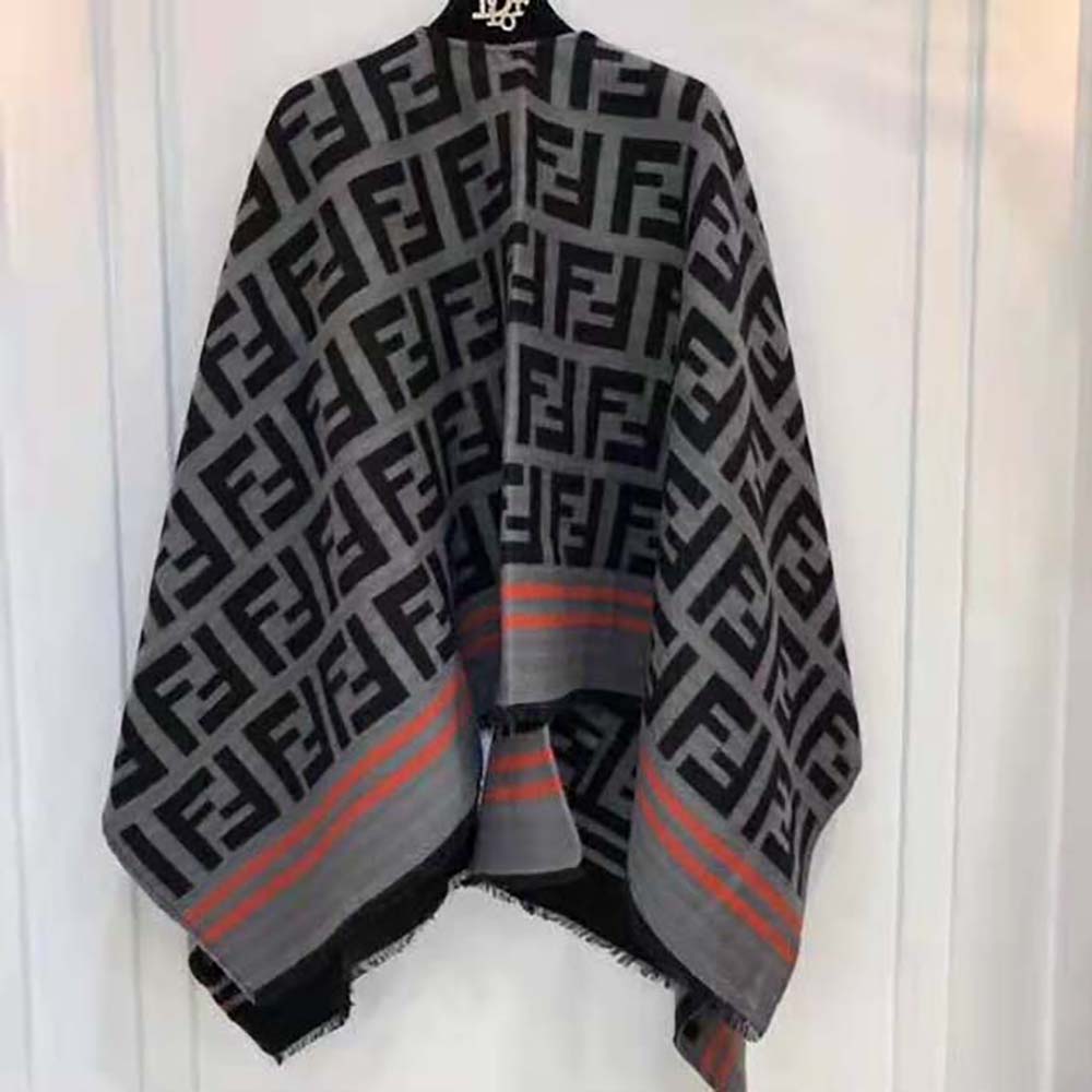 KHĂN Fendi Women FF Poncho Multicolor Wool and Silk Poncho-Silver
