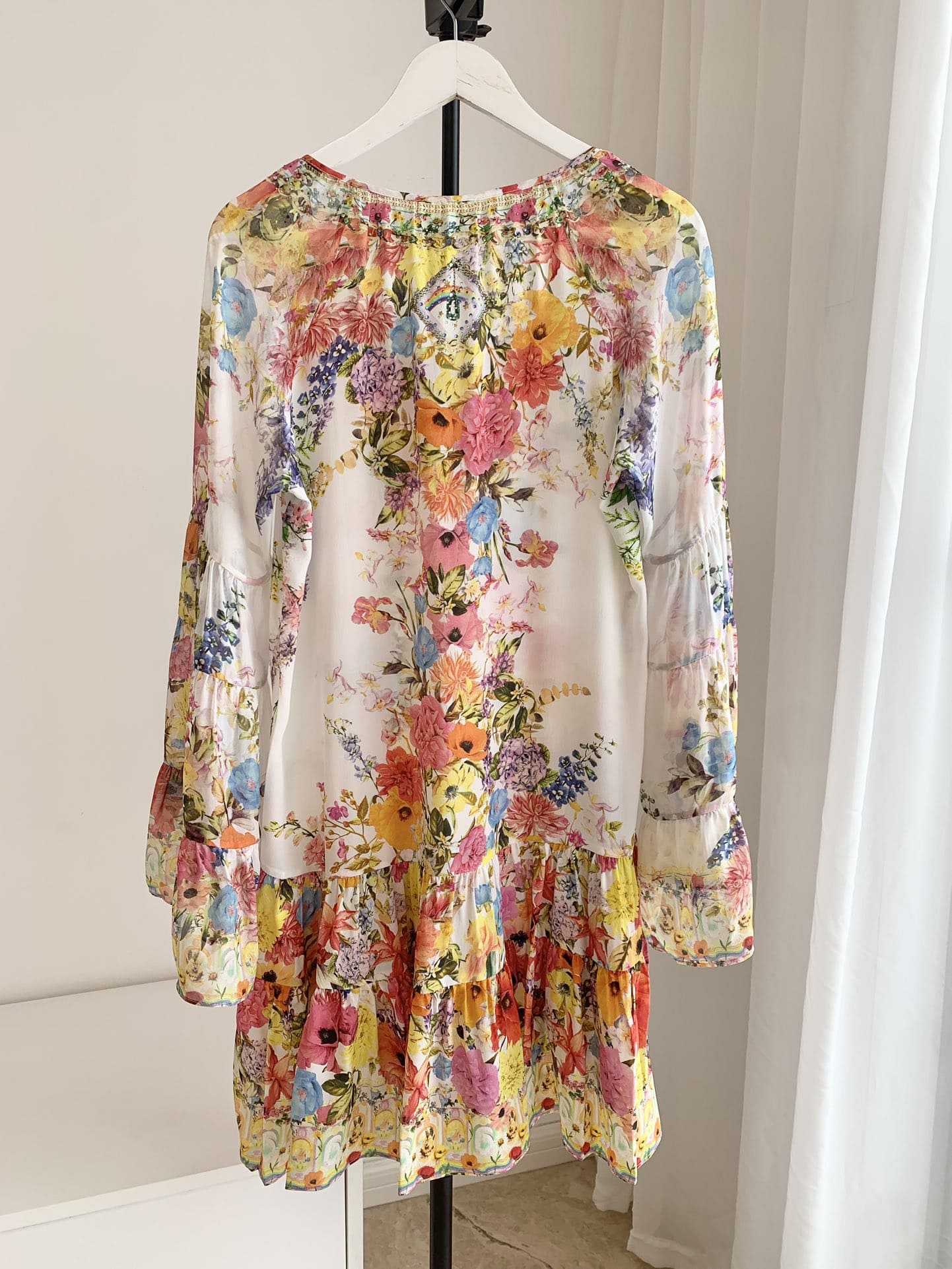 VÁY CAMILLA V NECK Pink Diamonds Mid Dress Long Sleeve High Classy
