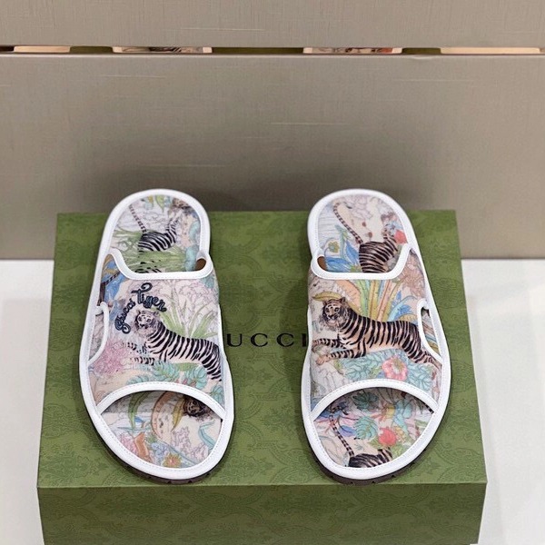 DÉP GUCCI GG CANVAS UNISEX SLIPPER