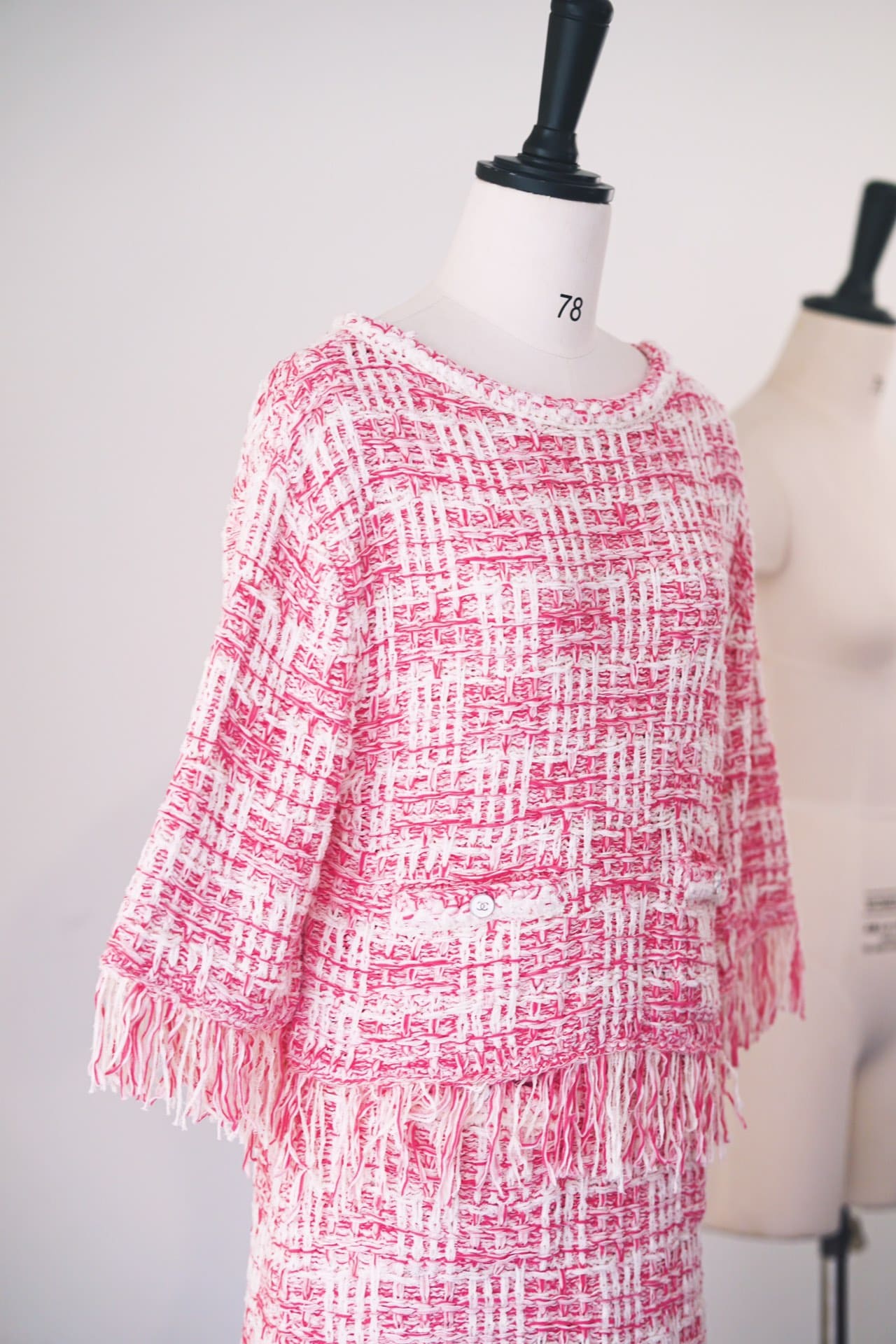 BỘ ĐỒ CHANEL MÀU HỒNG TWEED PINK MID DRESS High Classy