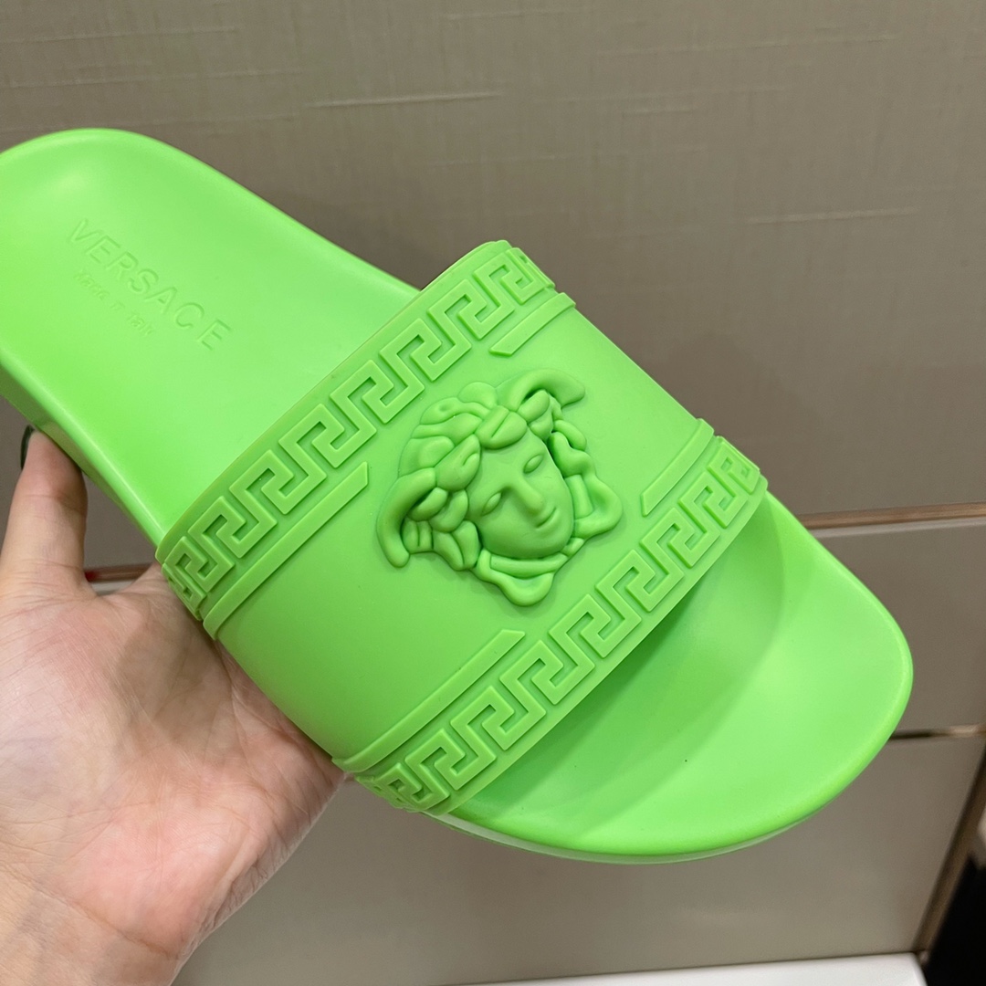 DÉP VERSACE MEDUSA HEAD SLIPPER