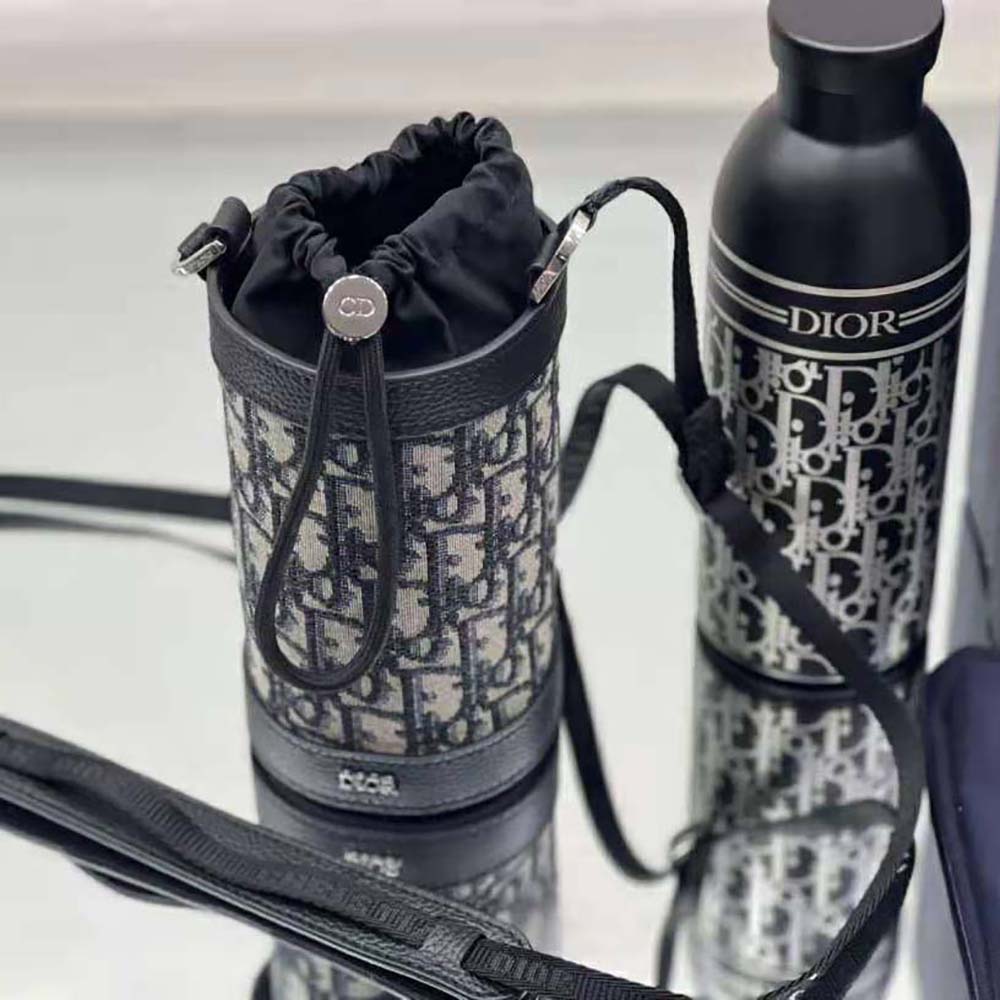 TÚI DIOR Aqua Bottle and Bottle Holder with Shoulder Strap Bình nước giữ nhiệt