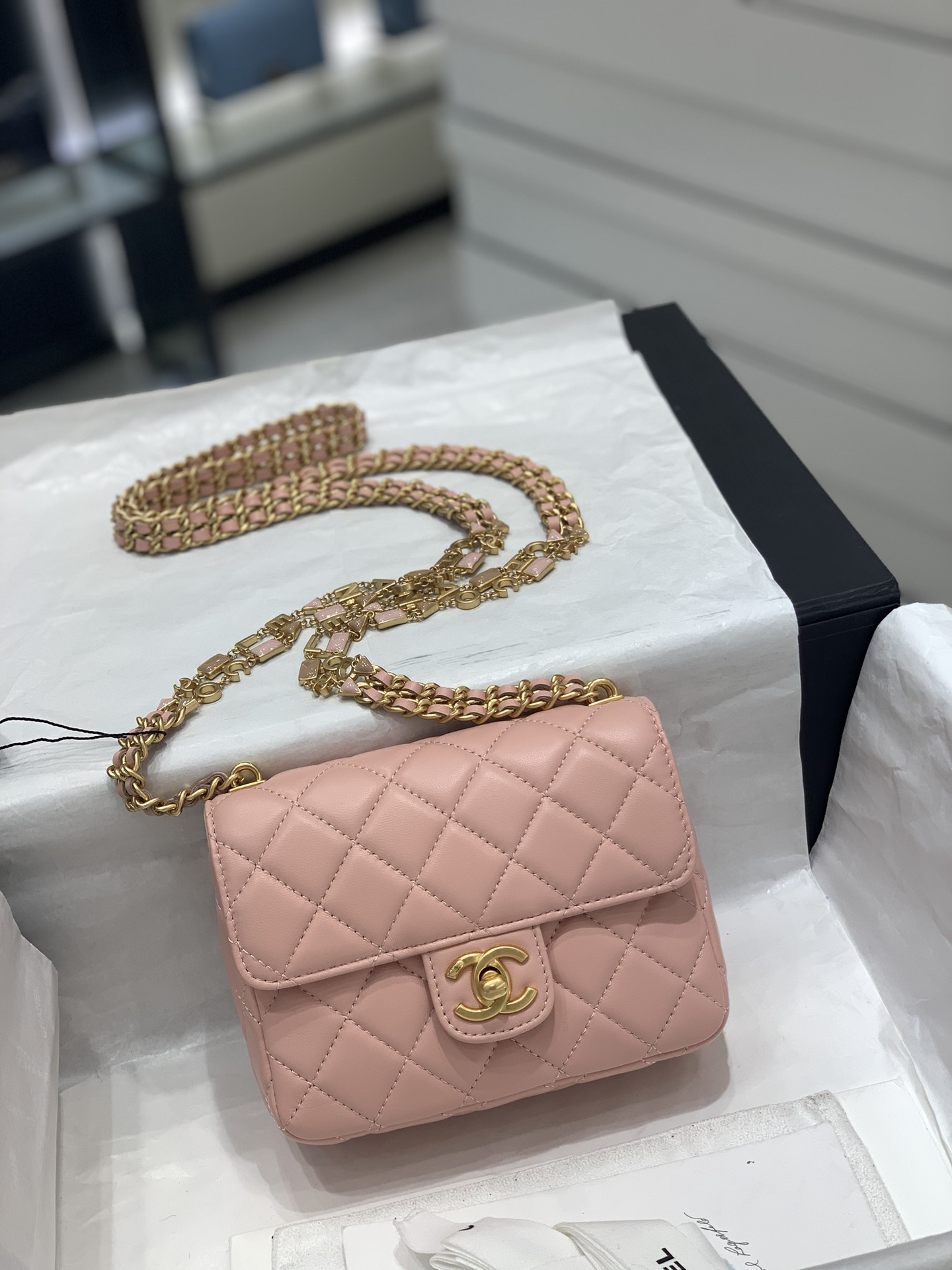 TÚI Chanel 22B Mini Pink hồng