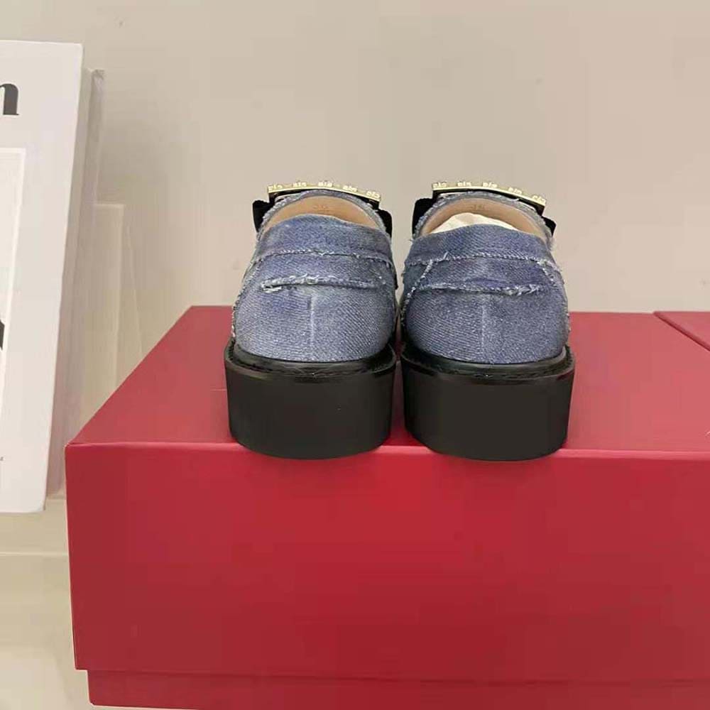 GIÀY Roger Vivier Women Viv’ Rangers Strass Buckle Loafers in Denim