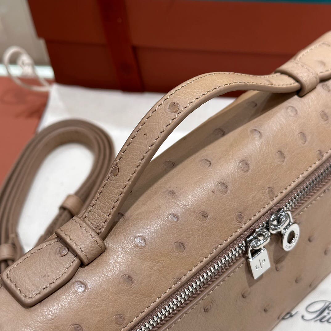 TÚI Loro Piana Women Extra Pocket L27 in Ostrich Leather Light Brown da đà điểu(Gía Liên Hệ)