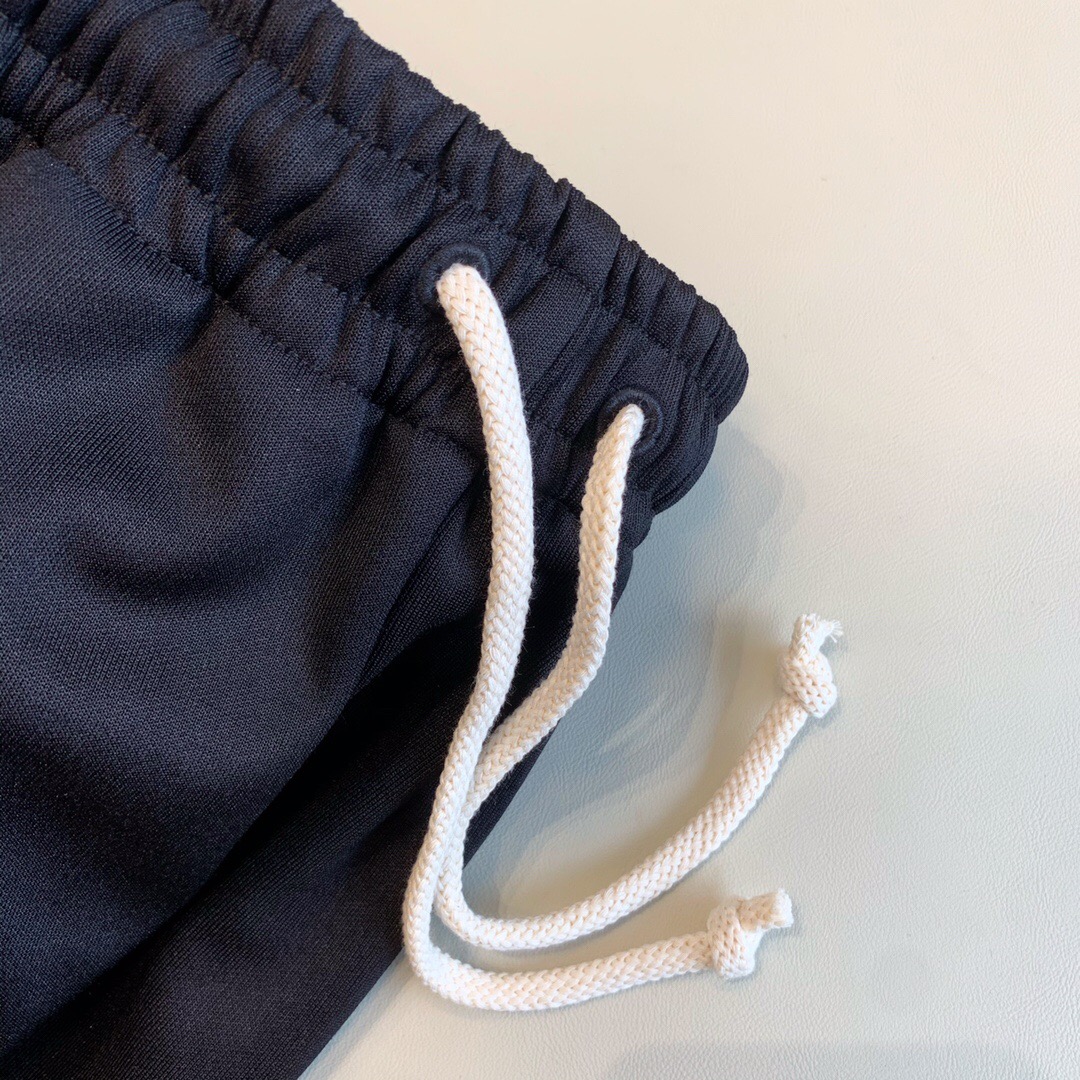 QUẦN GUCCI GG LOGO Swim Shorts