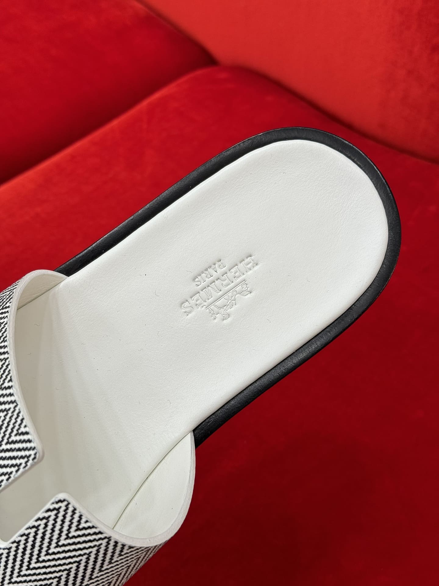 DÉP HERMES IZMIR WHITE H SANDAL AAA