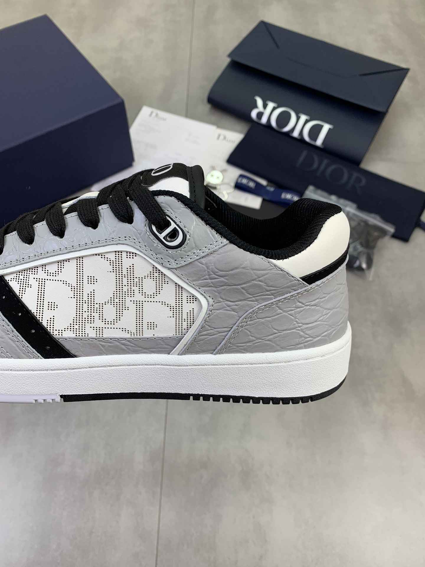 GIÀY CHRISTIAN DIOR LEATHER SNEAKER SHOES AAA