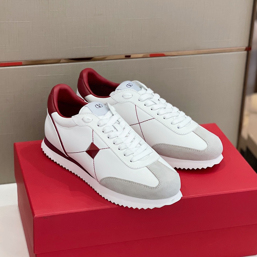 GIÀY VALENTINO STUDD SUEDE LEATHER SNEAKER SHOES AAA