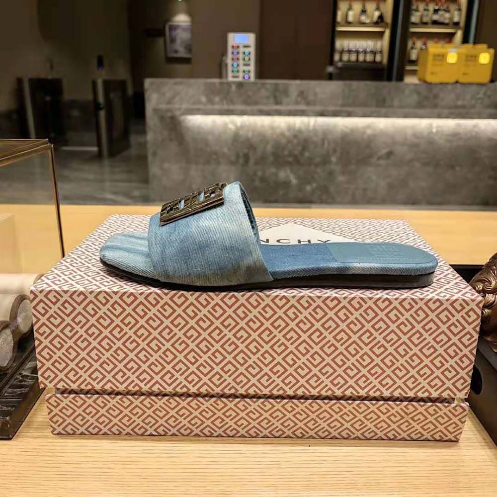 DÉP Givenchy Women 4G Mules in Washed Denim-Blue