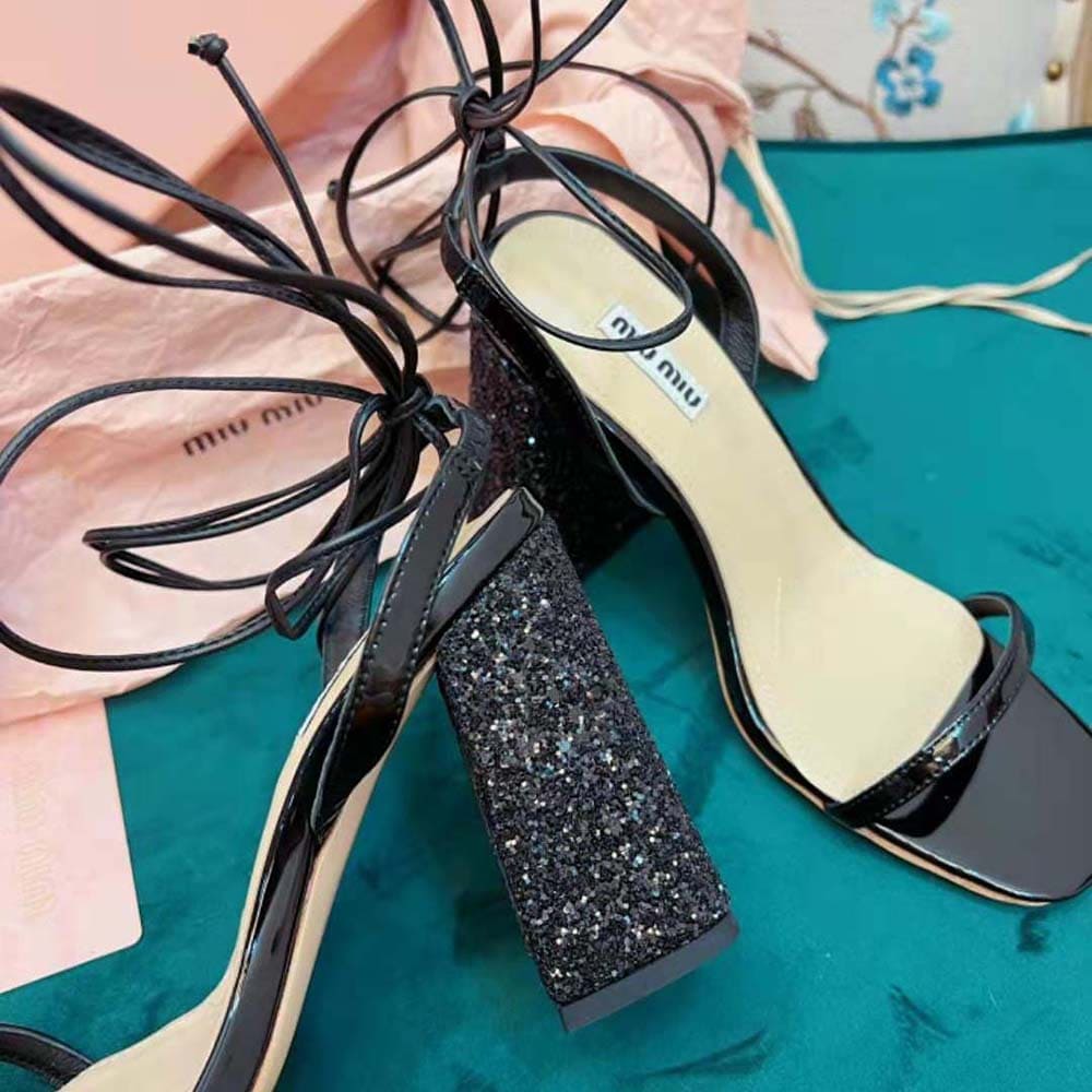 GIÀY Miu Miu Women Patent Leather and Glitter Sandals in 100mm Heel Height-Black
