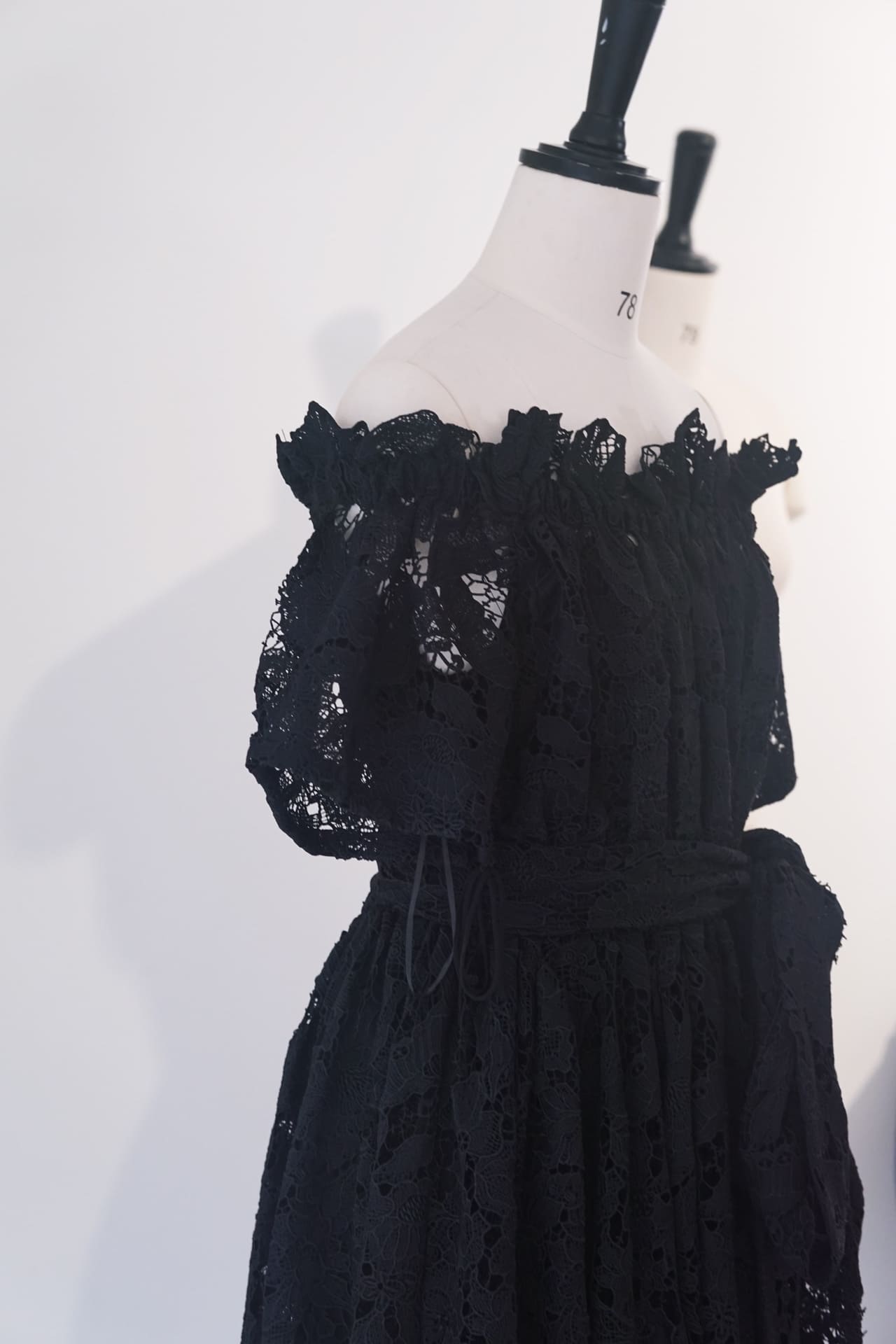 ĐẦM DIOR REN MÀU ĐEN BLACK LONG DRESS High Classy