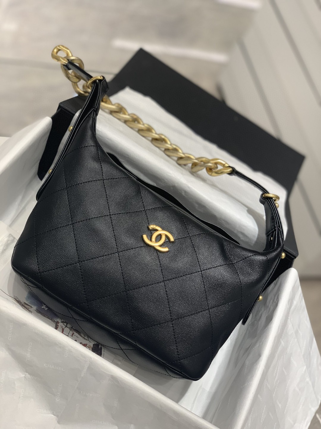 TÚI CHANEL HOBO LAMBSKIN BLACK DA HAAS