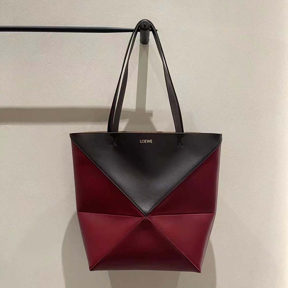 TÚI LOEWE Unisex Puzzle Fold Tote in Shiny Calfskin-Black