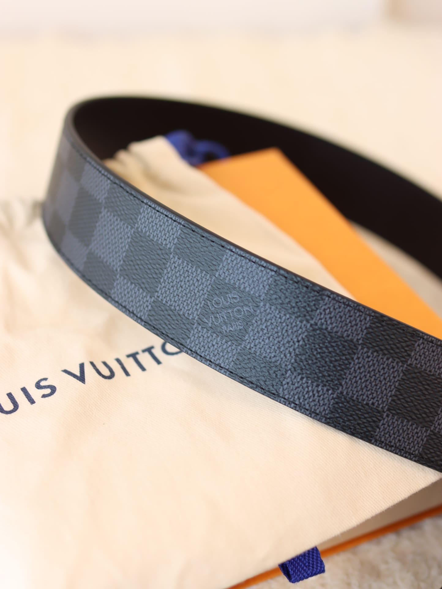 DÂY LƯNG LOUIS VUITTON SQUARE BLACK MONOGRAM Khóa đen