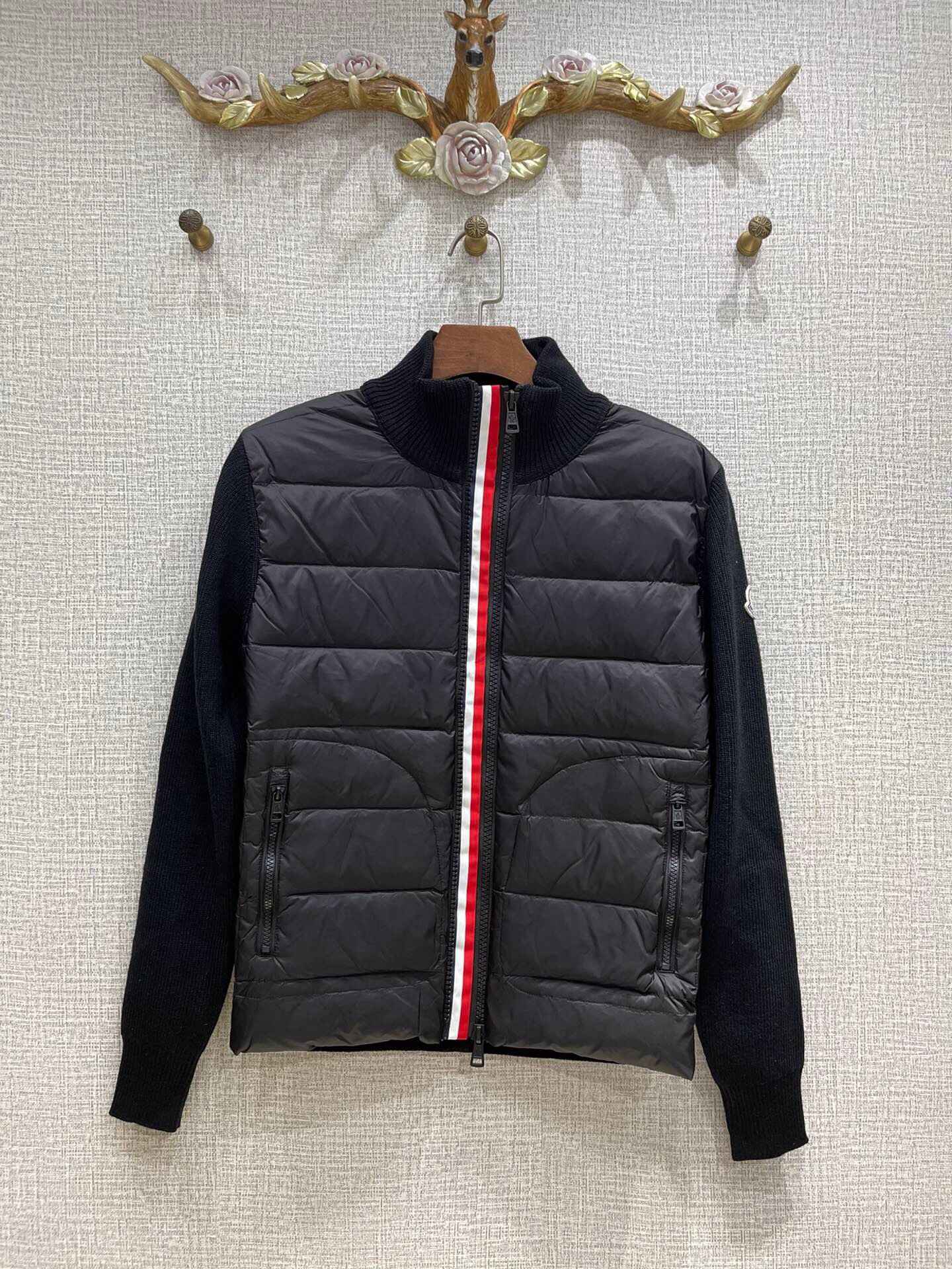ÁO MONCLER WINTER LINEN BLACK JACKET