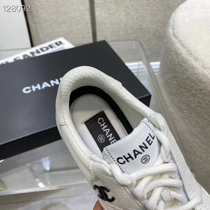GIÀY CHANEL WHITE SUEDE LOGO SNEAKERS