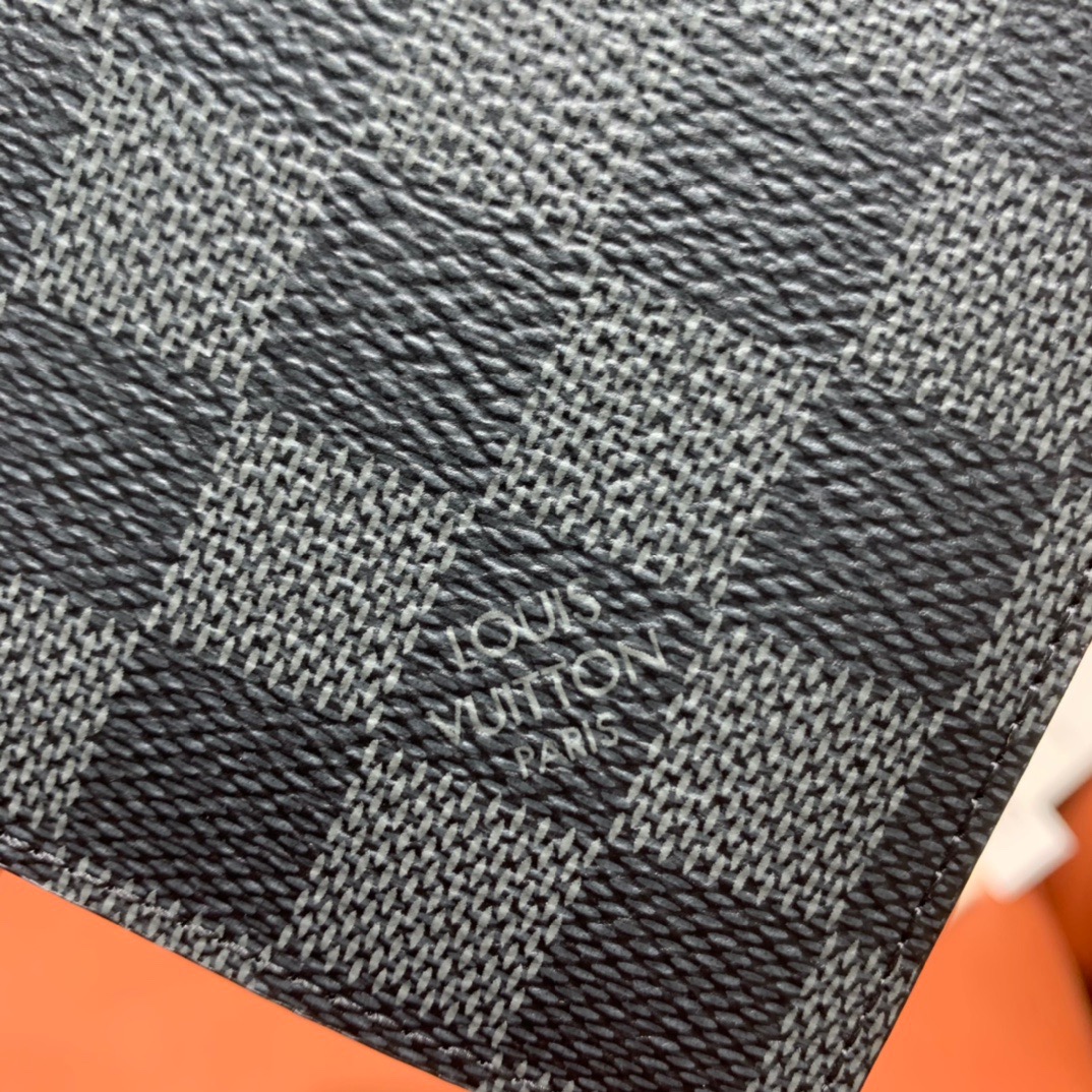 VÍ LOUIS VUITTON MONOGRAM WALLET