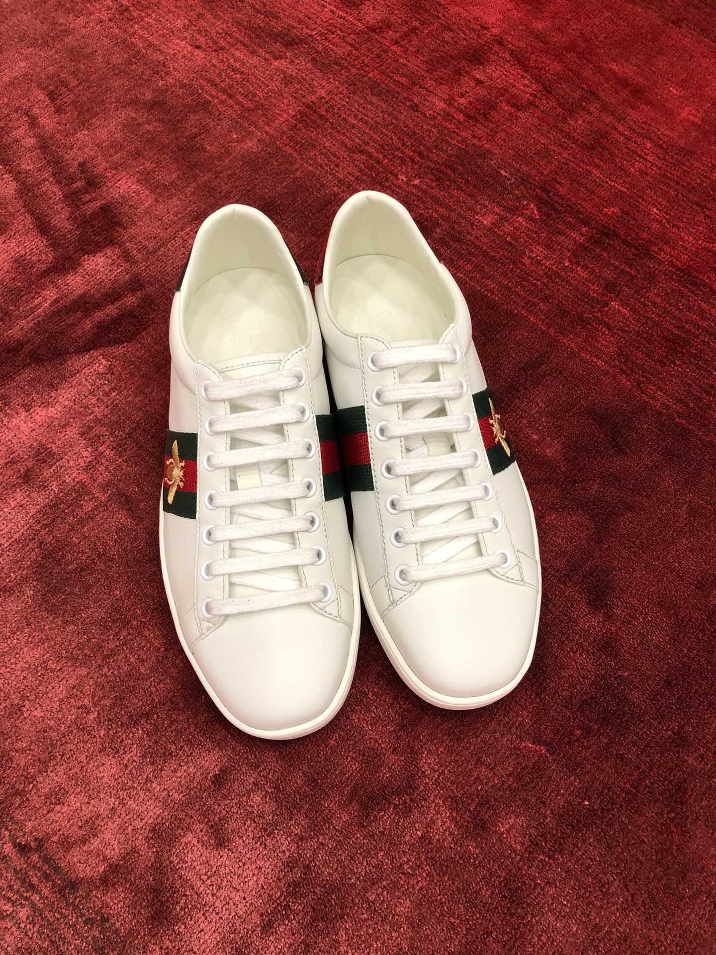 GIÀY GUCCI Leather Embroidered Ace Sneakers