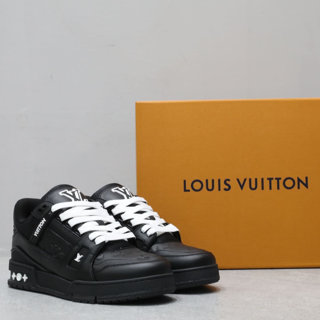 GIÀY LOUIS VUITTON TRAINER HIGH TOP QUALITY SHOES AAA