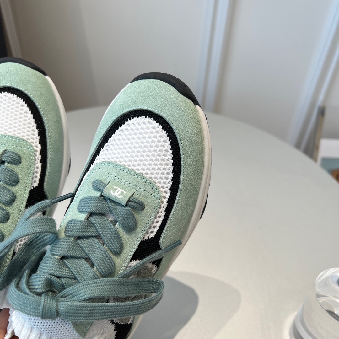 GIÀY CHANEL CC LOGO SNEAKERS shoes