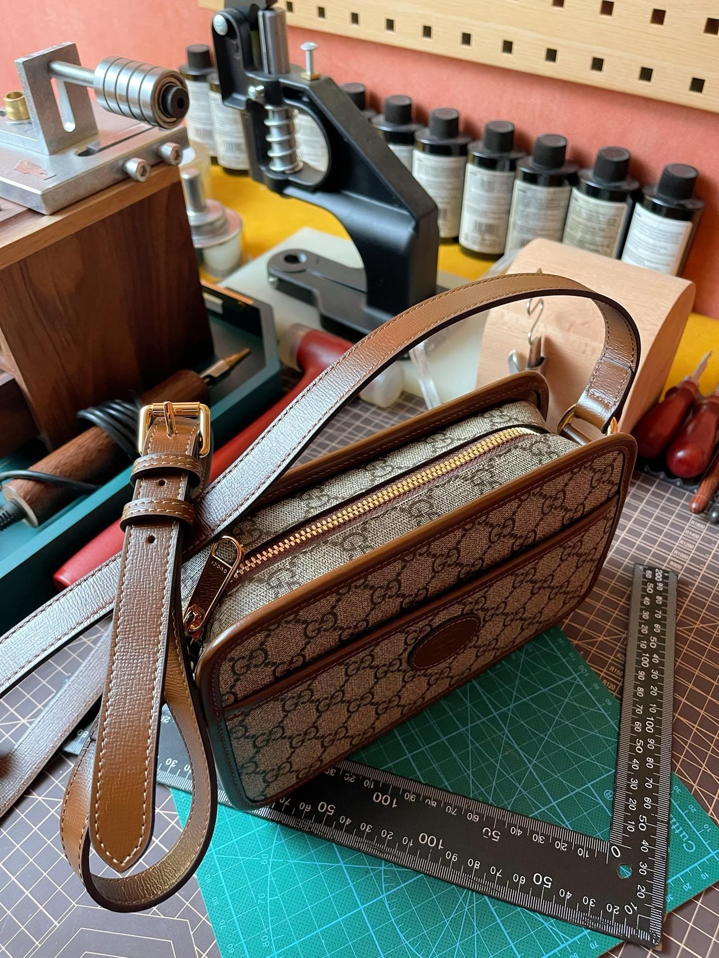 TÚI Gucci GG Interlocking Camera bag unisex Top Quality