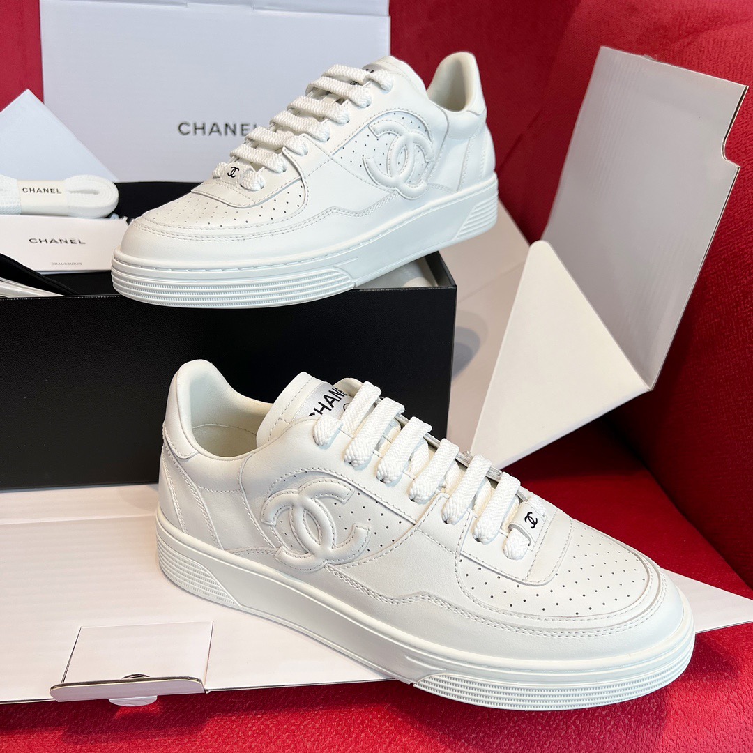 GIÀY CHANEL CC LOGO SNEAKERS SHOES