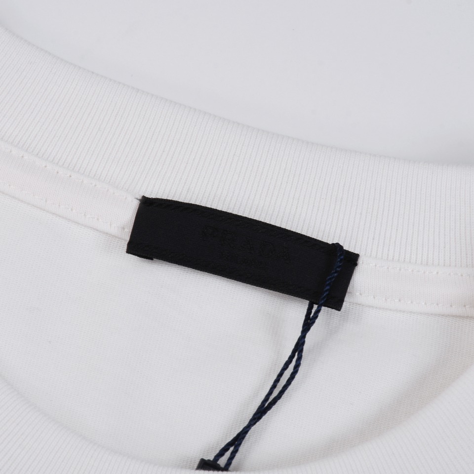ÁO PRADA T SHIRT MÀU TRẮNG UNISEX