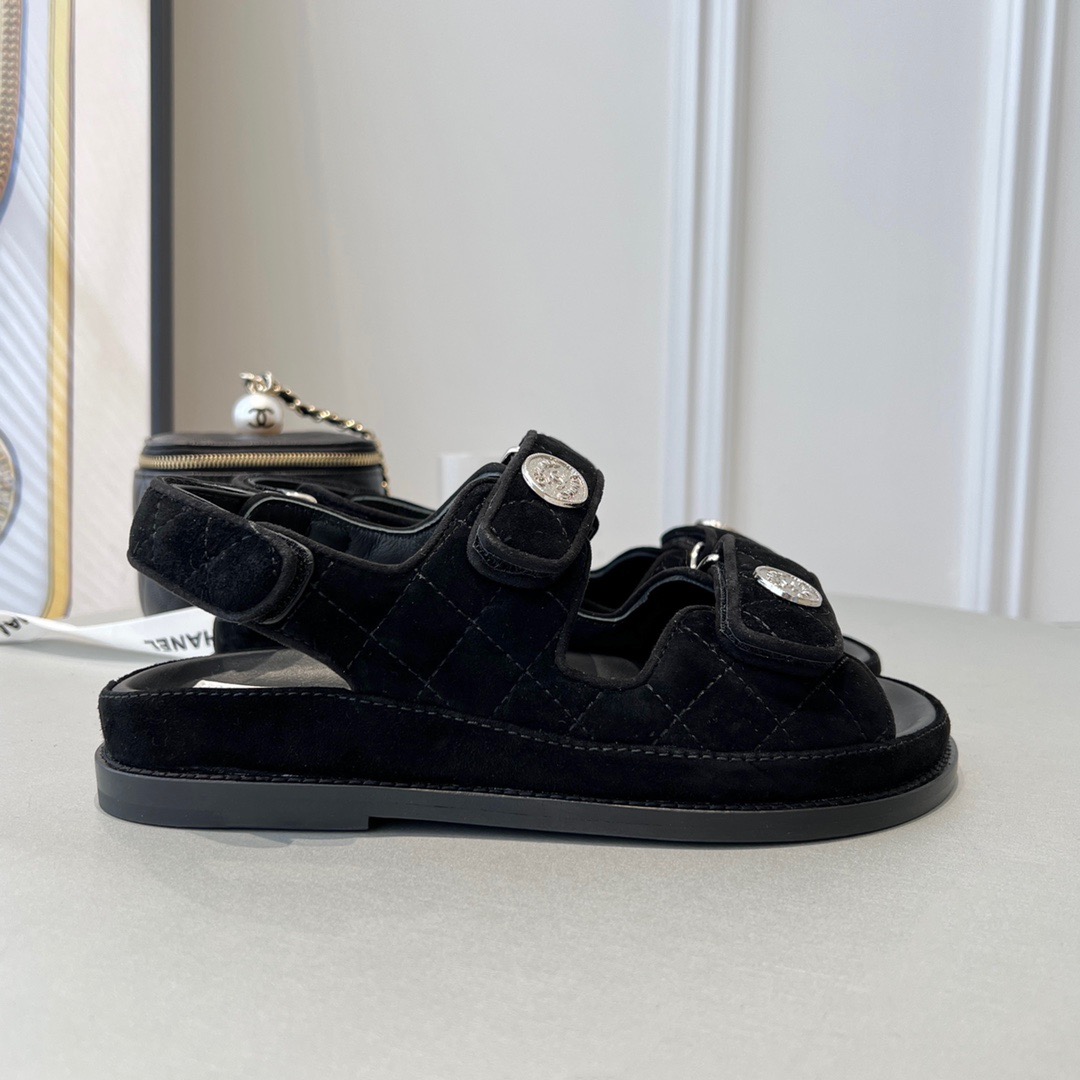 GIÀY CHANEL CC LOGO SANDALS