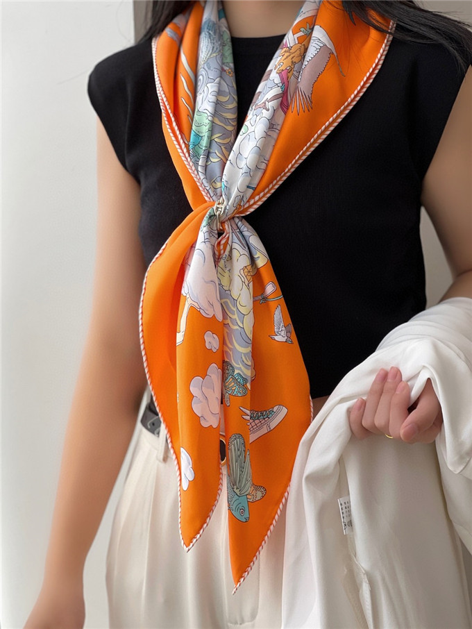 KHĂN Hermes Le Horse Silk scarf