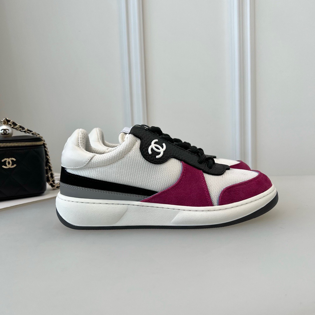 GIÀY CHANEL CC LOGO SNEAKERS shoes