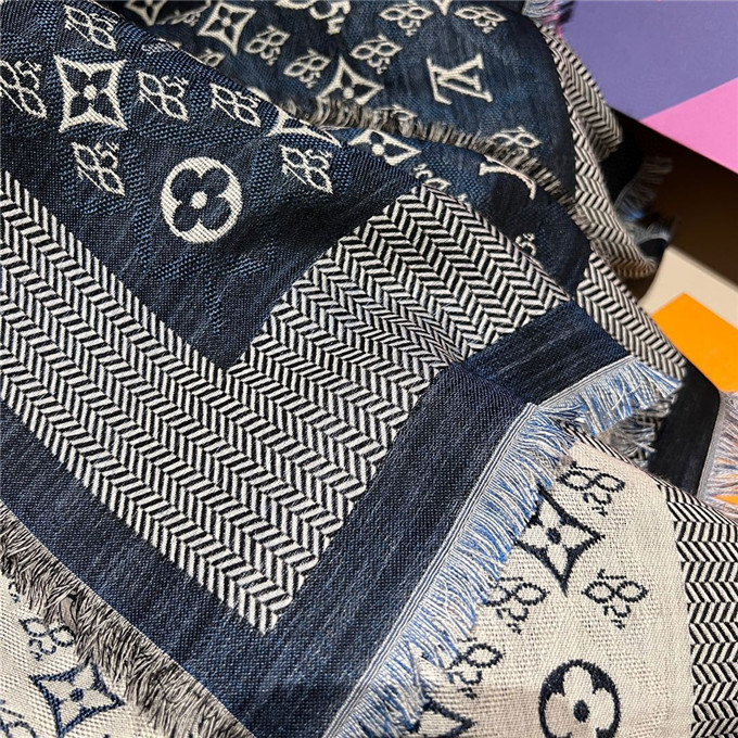 KHĂN Louis Vuitton monogram shawl scarf