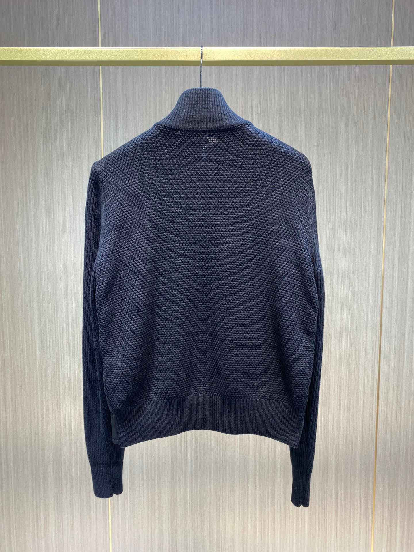 ÁO MONCLER WINTER BLACK & WHITE JACKET