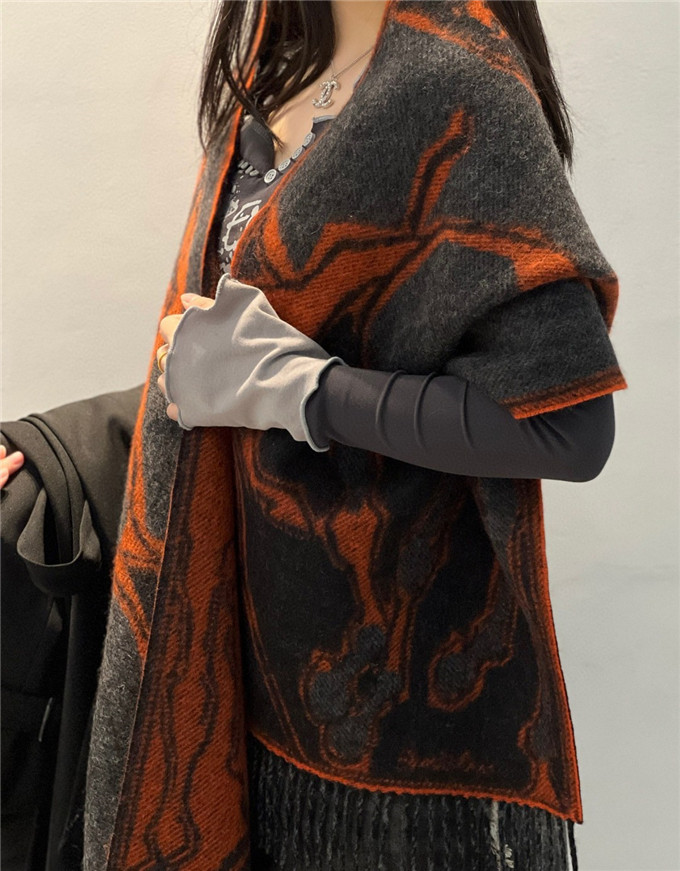 KHĂN Hermes Le Horse Cashmere scarf